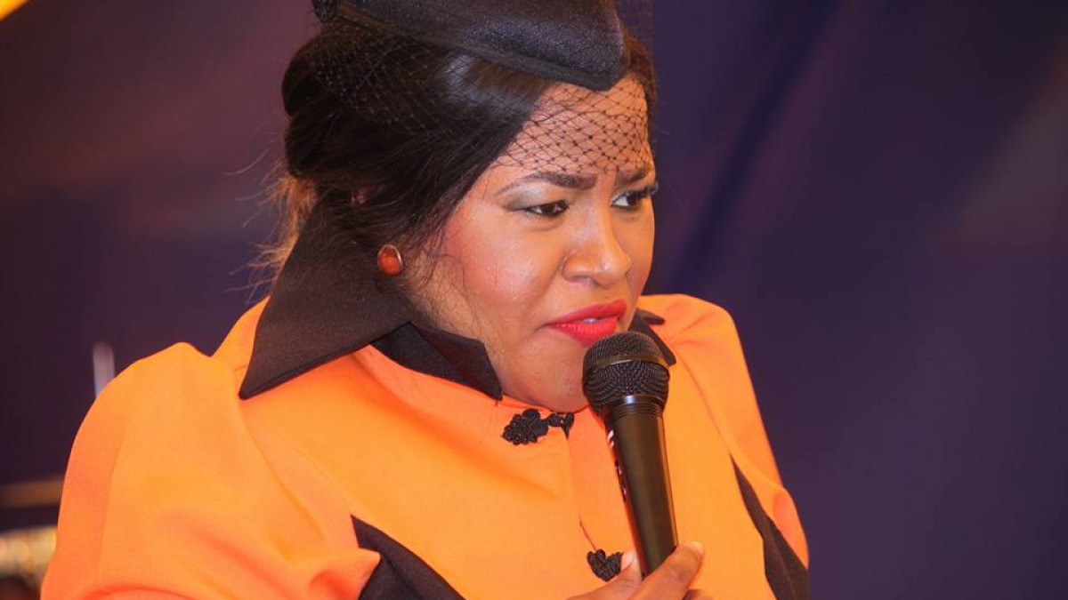 The Prophetic Hour with Refilwe Dzonzie