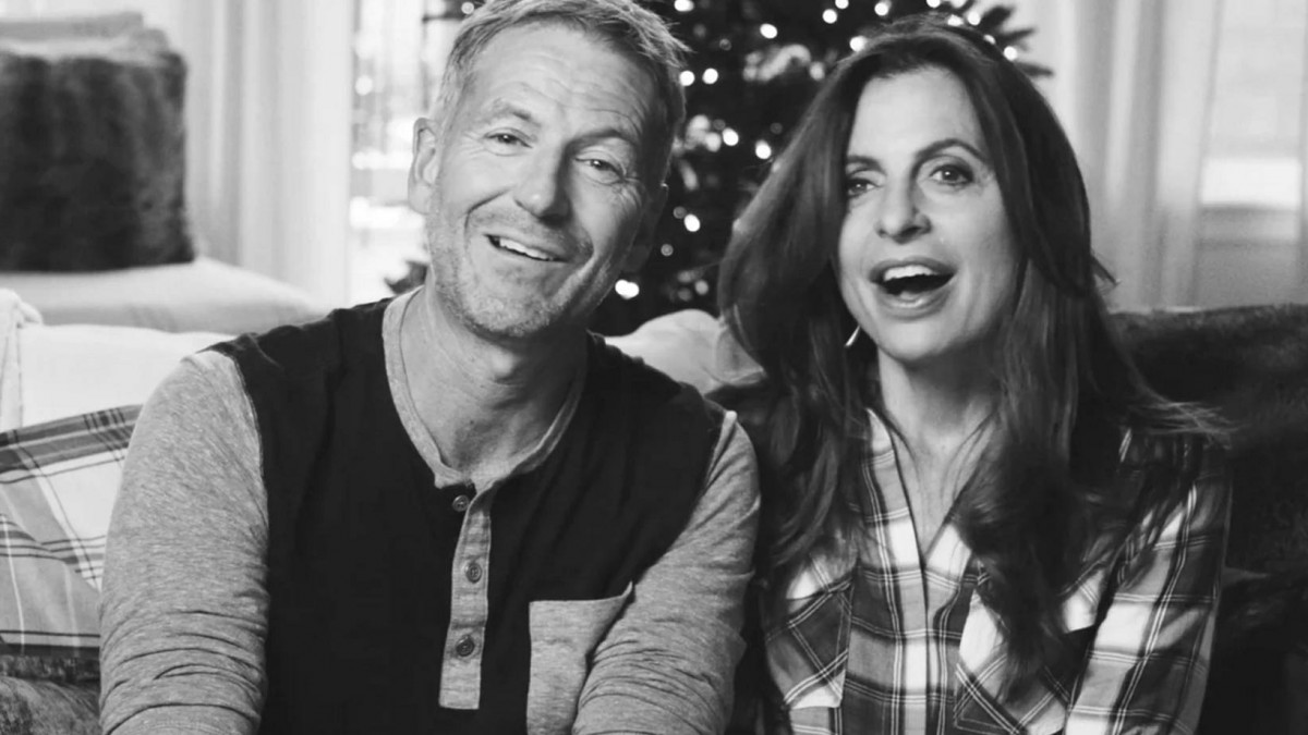 The Messenger with John & Lisa Bevere